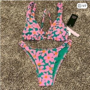 New Wild Fable Pink and Green triangle Bikini Top size Large